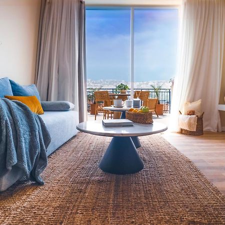 Wellclub - Wellness Family Experience - Seaview Hotel Paphos Bagian luar foto