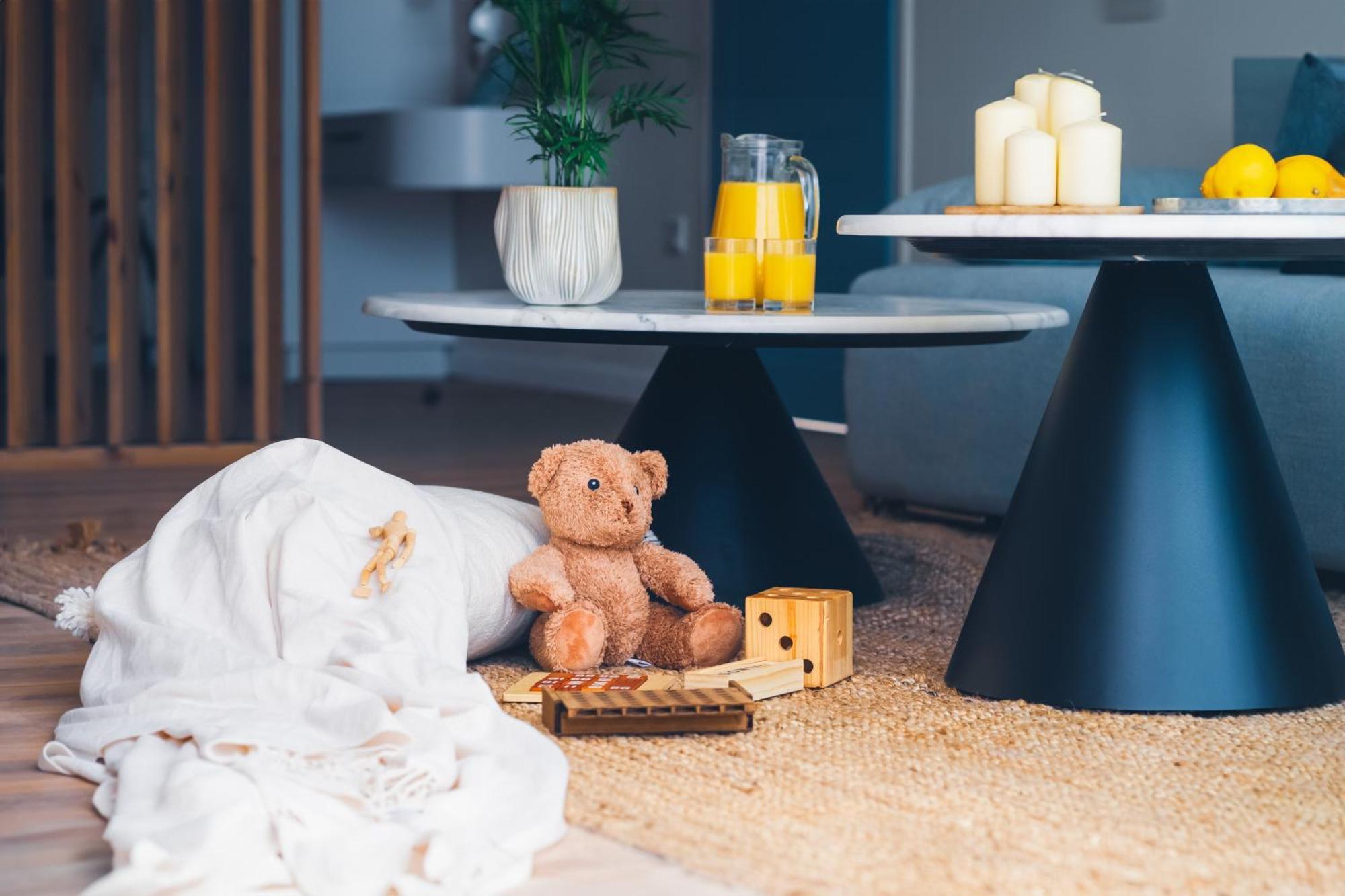 Wellclub - Wellness Family Experience - Seaview Hotel Paphos Bagian luar foto