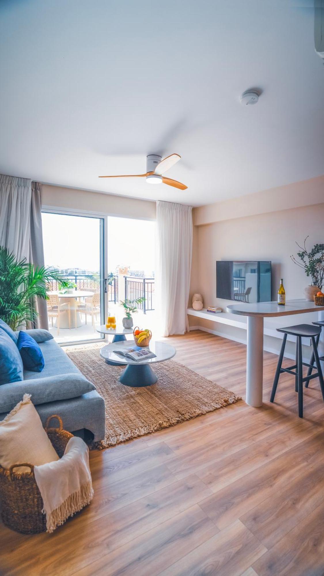 Wellclub - Wellness Family Experience - Seaview Hotel Paphos Bagian luar foto