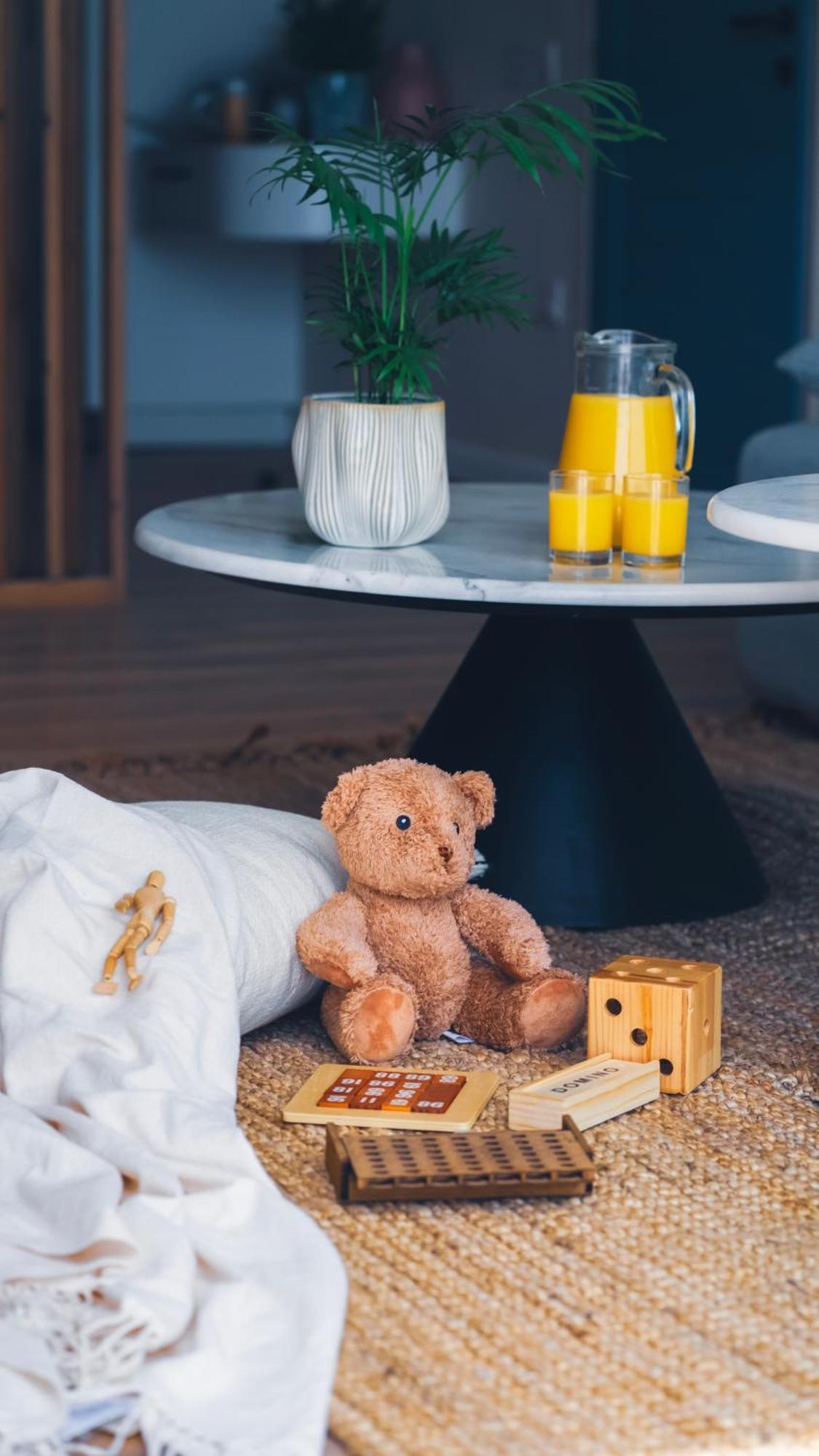 Wellclub - Wellness Family Experience - Seaview Hotel Paphos Bagian luar foto